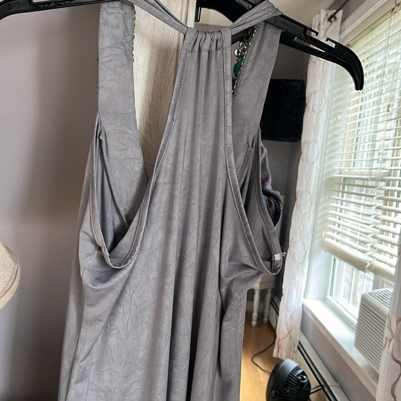 Top - Picture 3 of 4